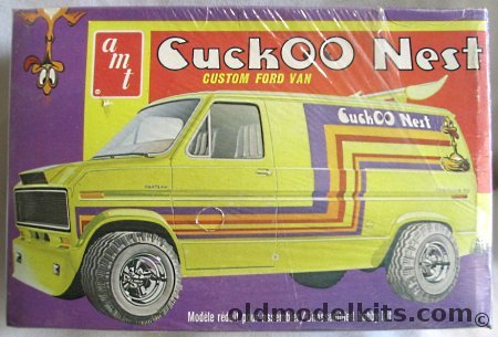 AMT 1/25 Custom Ford Van 'Cuckoo Nest', T420 plastic model kit